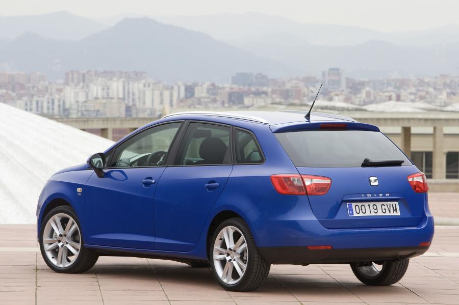  Seat Ibiza ST 2010 года  (фото 40 из 102)